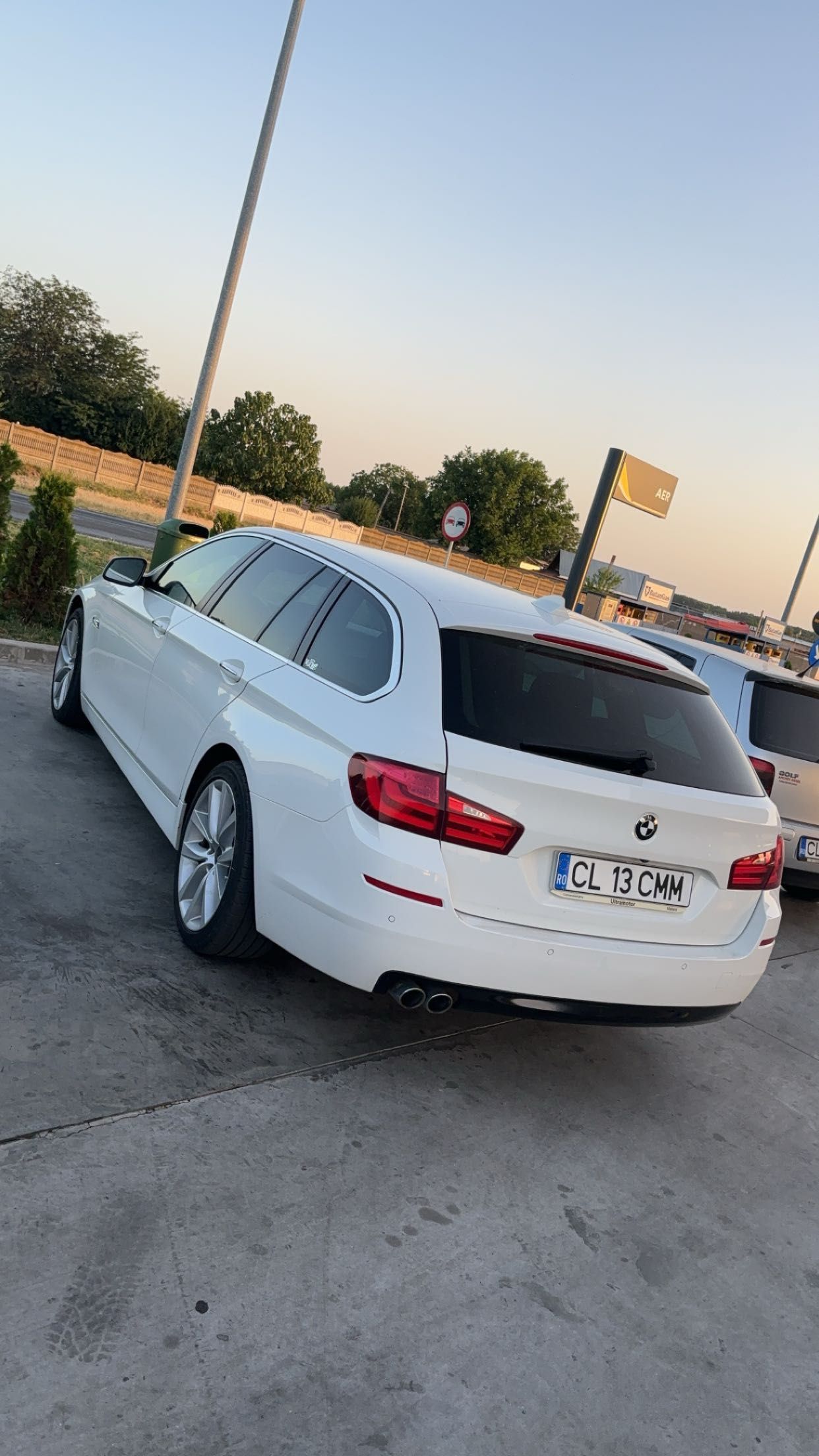 Vând BMW Seria 5 F11 520d