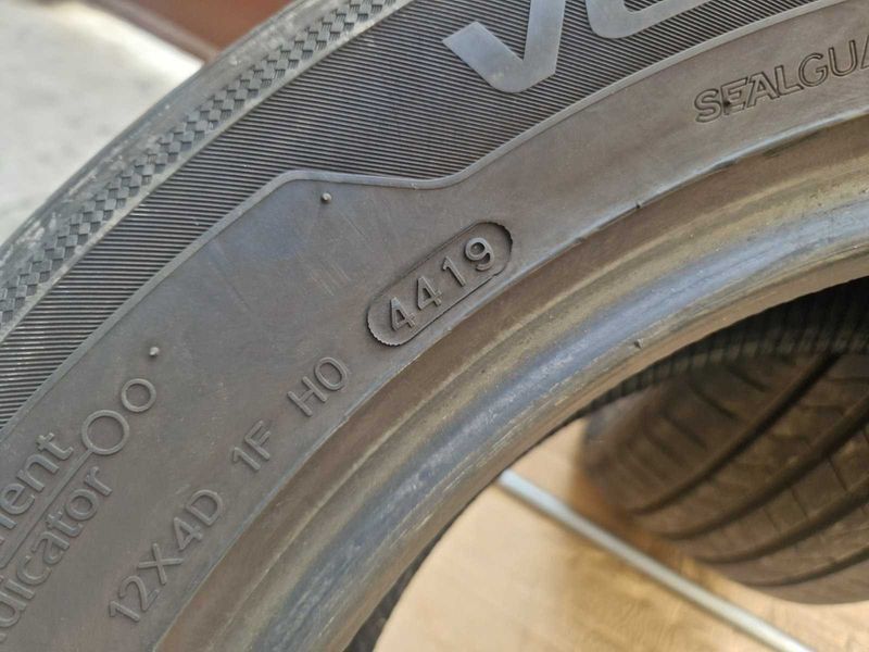 4 Hankook R18 235/55
летни гуми 
DOT4419