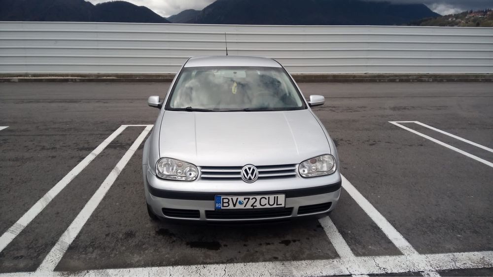 Vand VW GOLF 4 2002 1.4 benzina