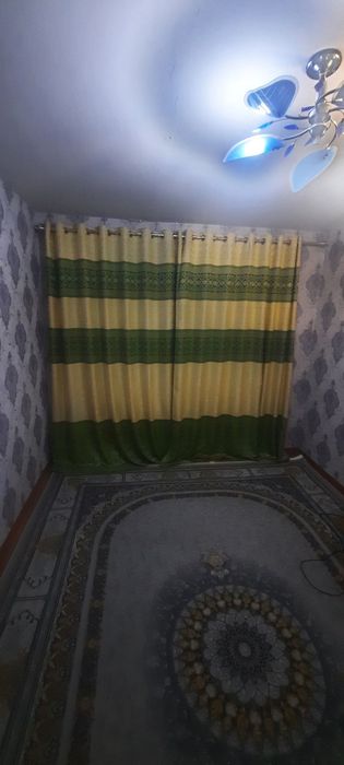 Хива шахри Гиламчи Коллеж йонида уй сотилади