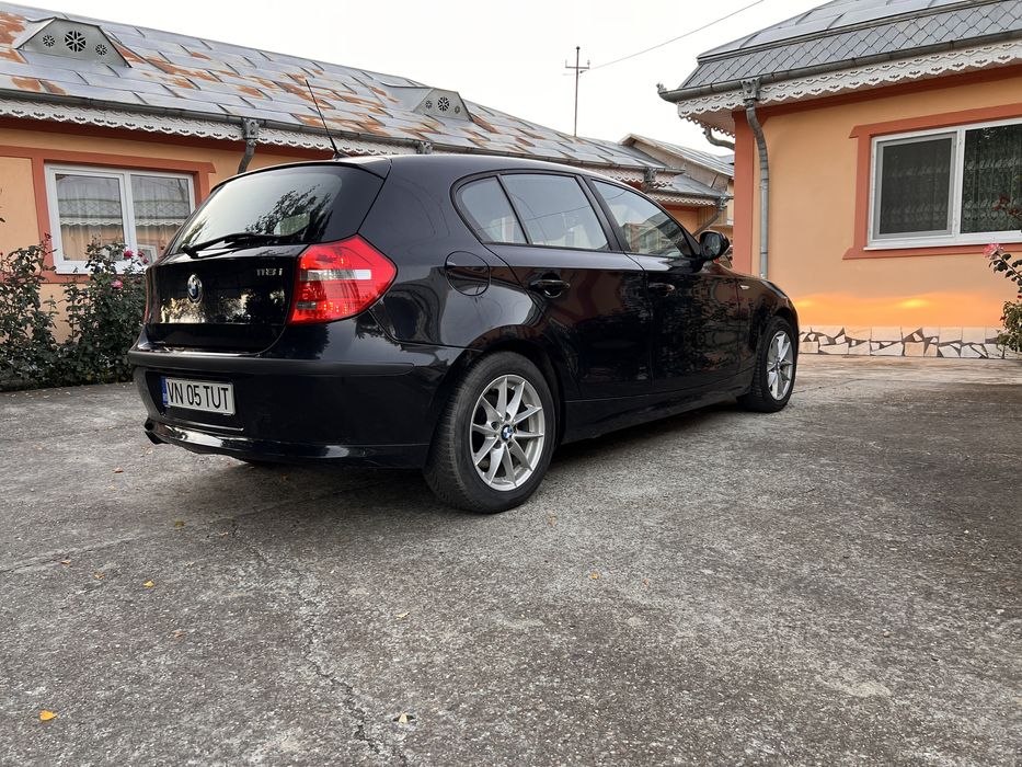 BMW Seria 1 - an 2010, 143 de cai