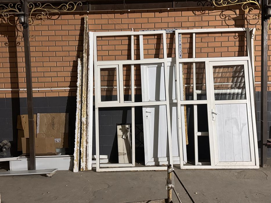 Пластиковые есік терезе