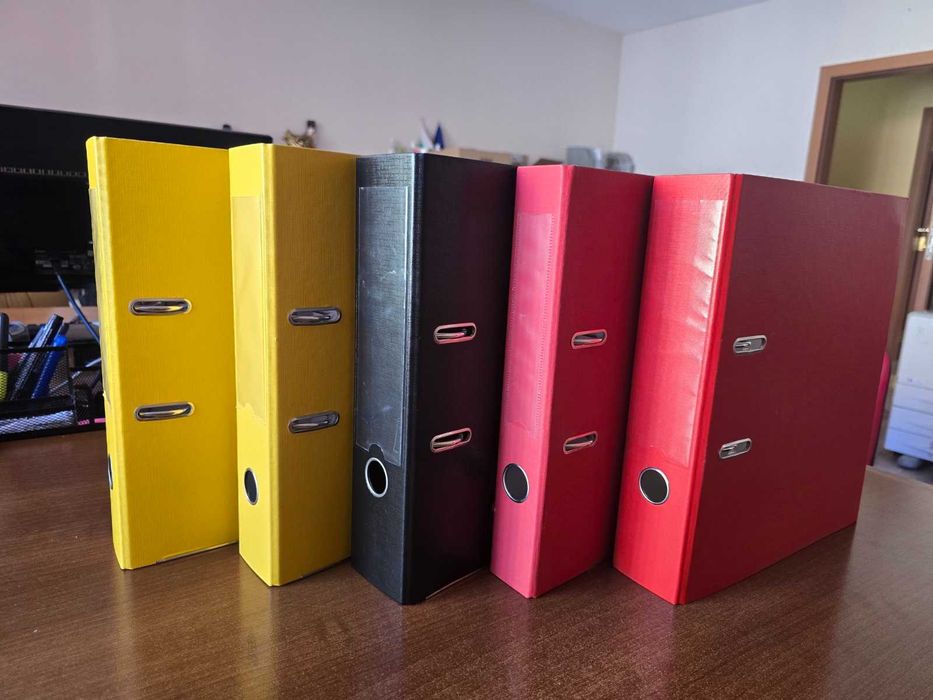 Класьори 5 см и 8 см различни цветове /втора употреба/