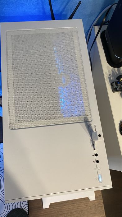 Carcasă Fractal Design Pop Mini Air albă – stare excelentă