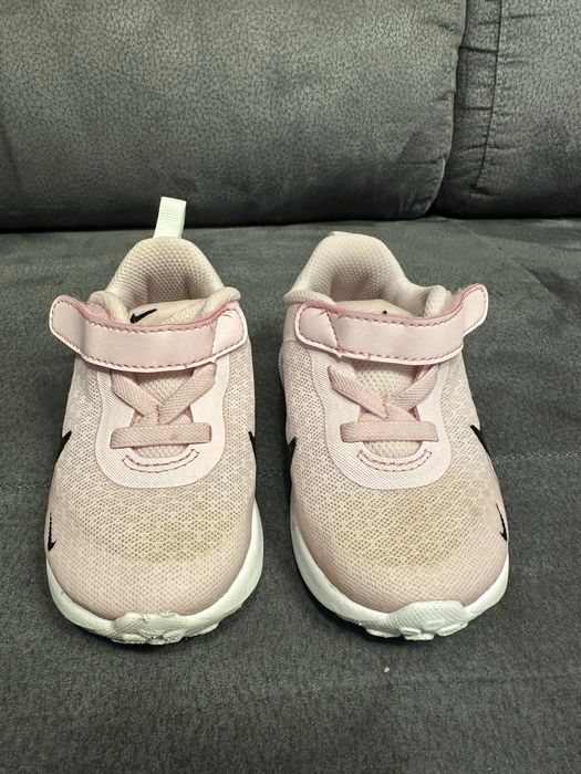 Маратонки Nike revolution 7, 21 размер