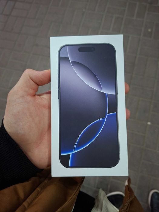 iPhone 16 Pro 128GB Black Titanium