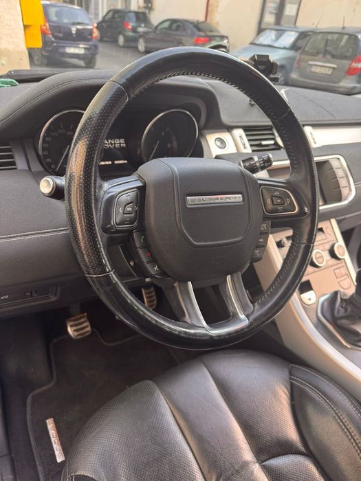 Range rover evouque