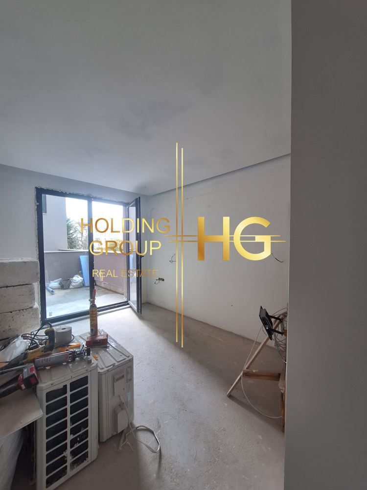 Продава се Тристаен апартамент в Варна, Бриз - 134 кв.м за 2314 €/кв.м - Снимка #3