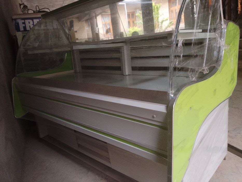 витрина холодильник