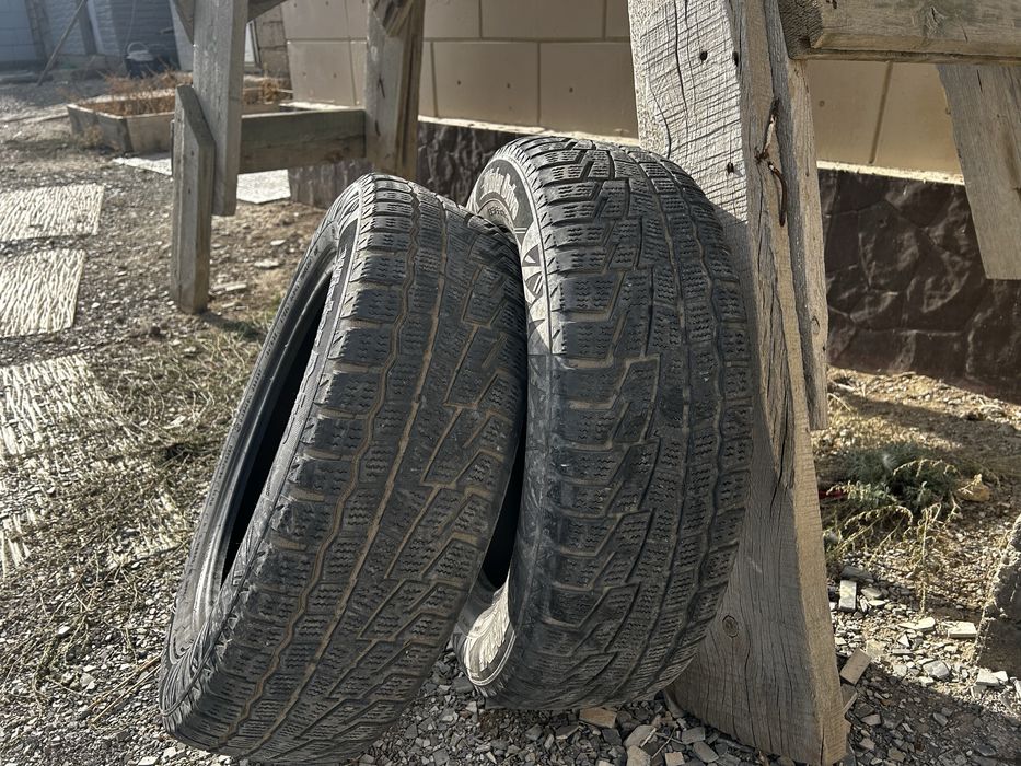 Продаётся 2 шт. шины