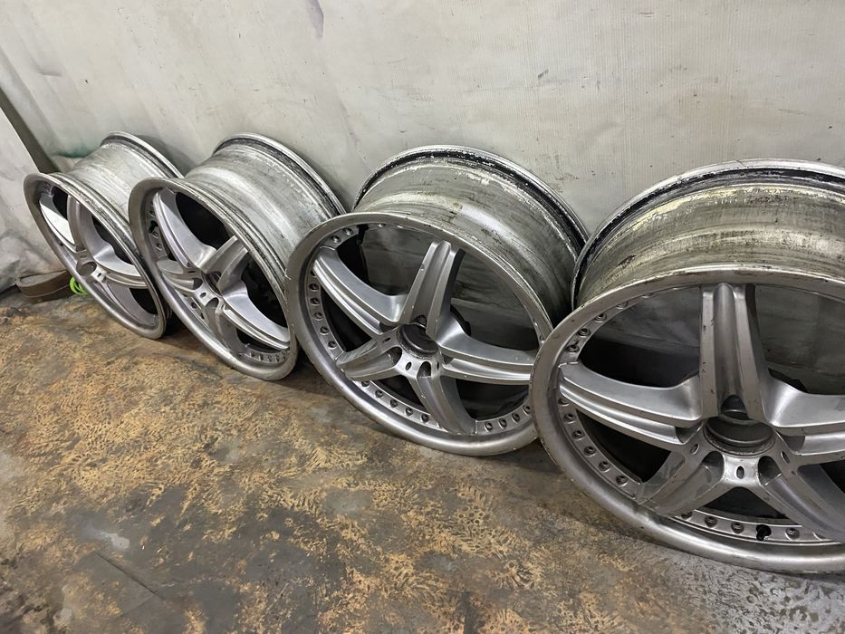 Продам диски на мерседес