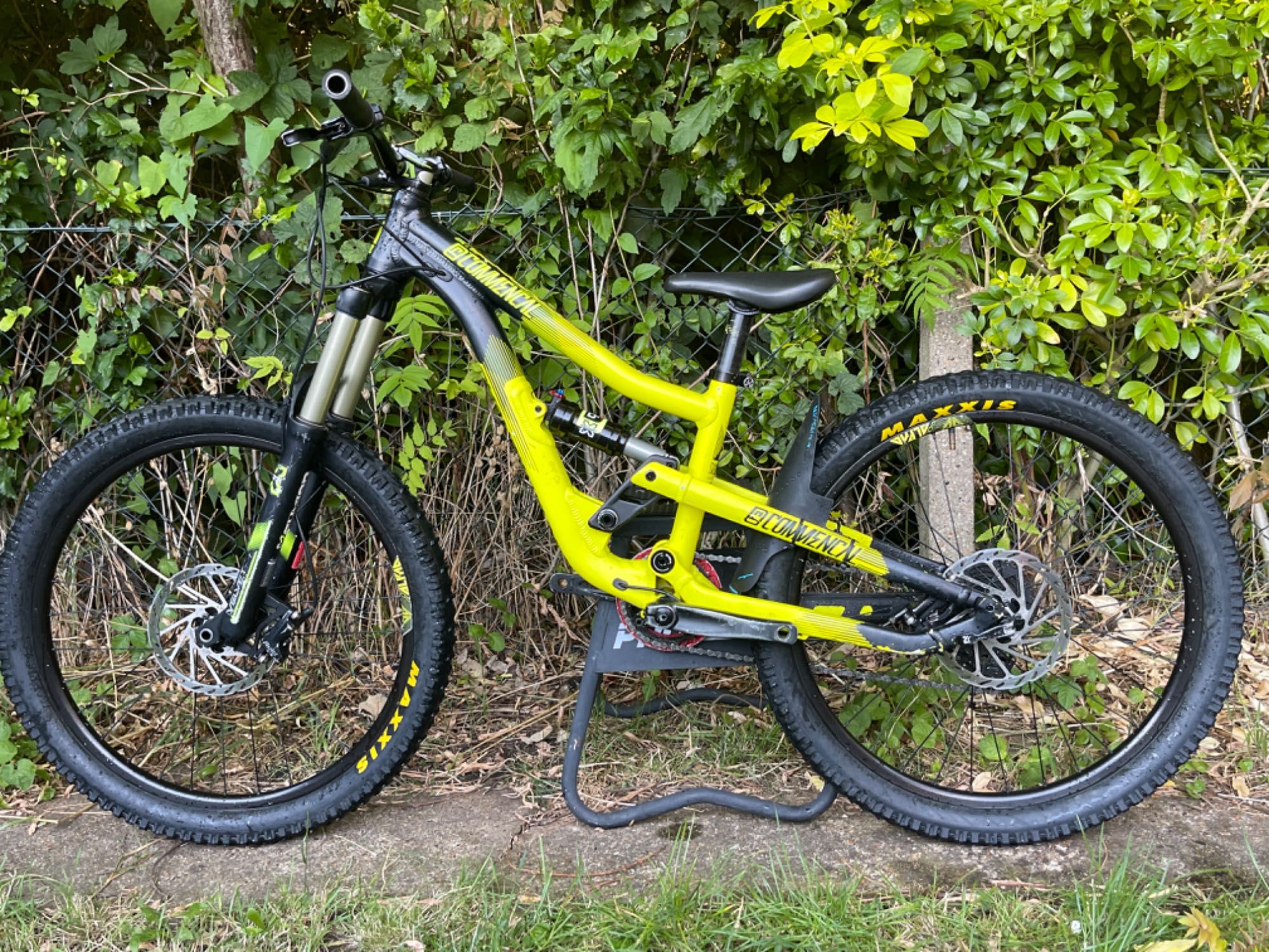 Commencal Supreme 24/26” не trek specialized scott