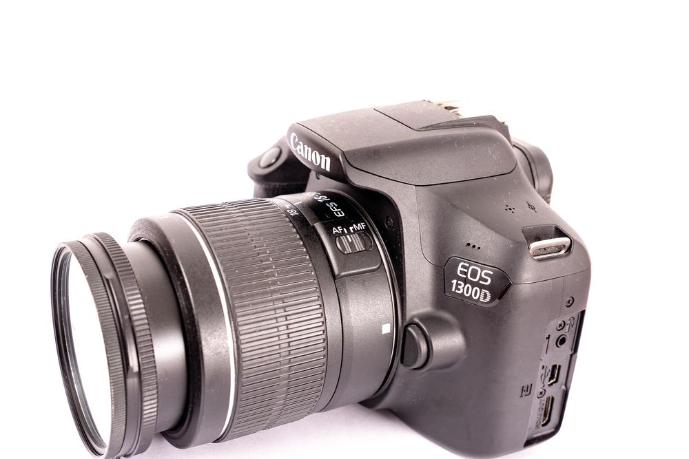 Canon 1300d  aparat foto entry level