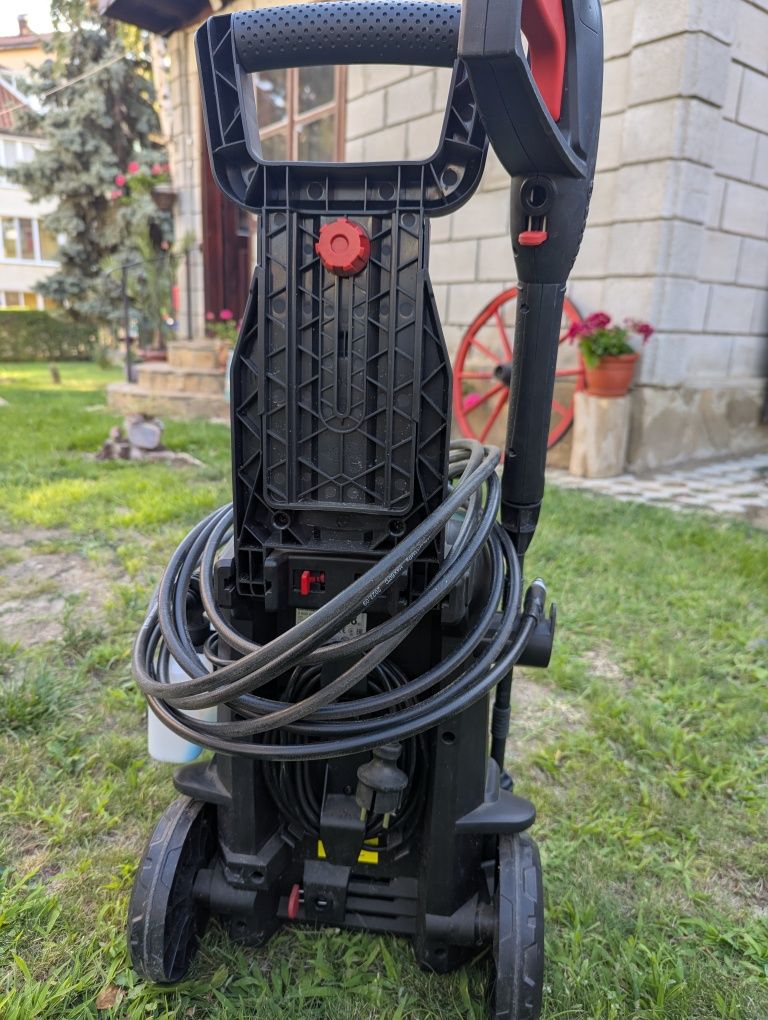 Водоструйка Bosch: Universal aquatak 135