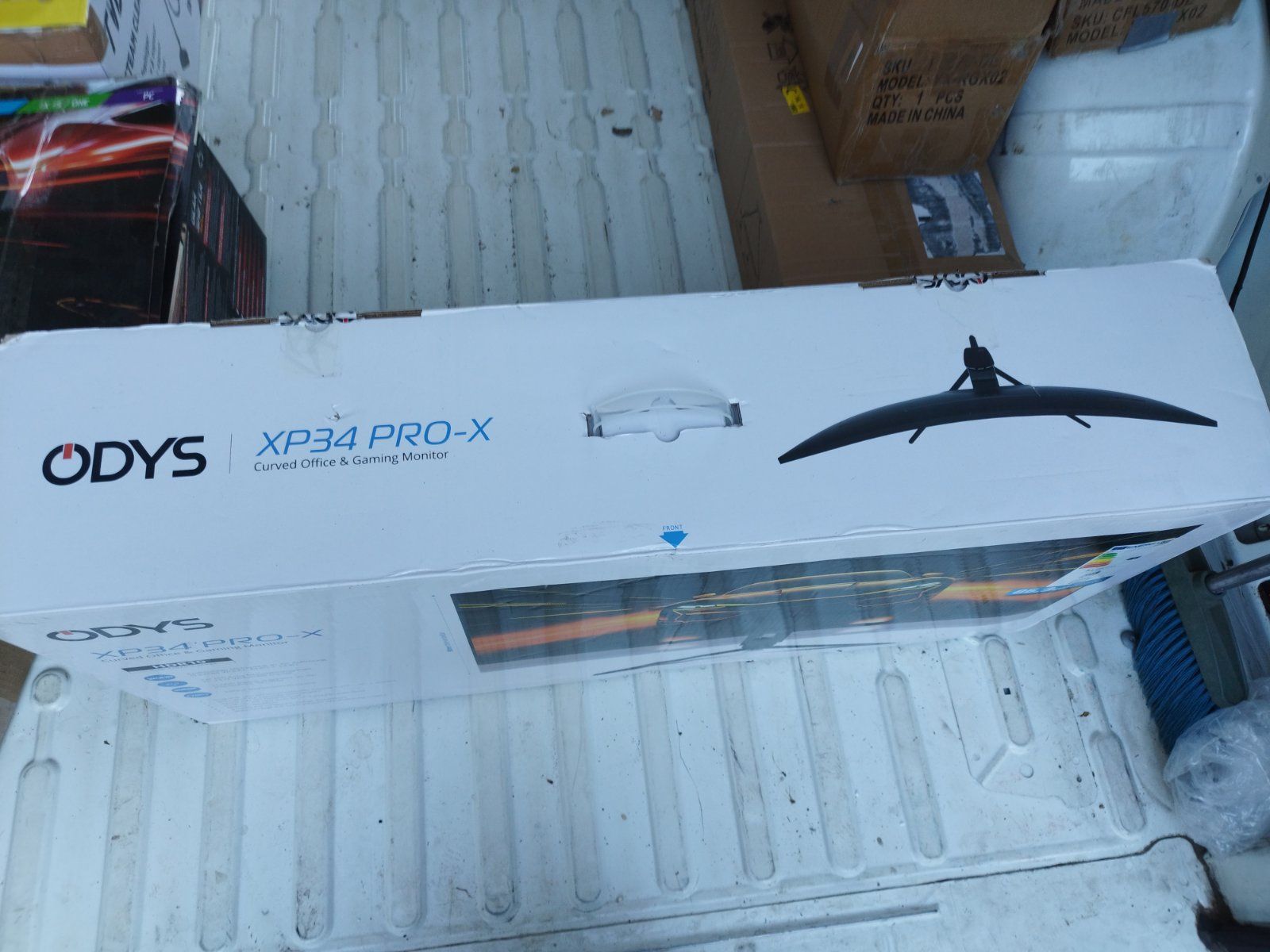 Извит Геймърски монитор ODYS XP34 PRO-X