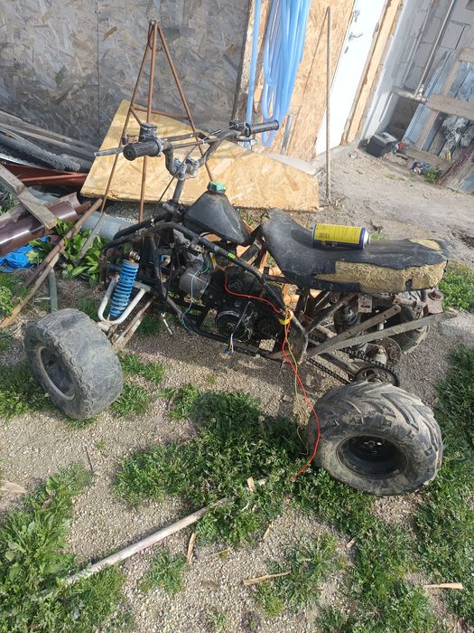 Vând ATV 107cc Funcțional pornire automat cu cheie.