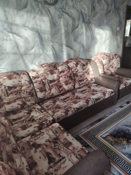 Продам угловой диван