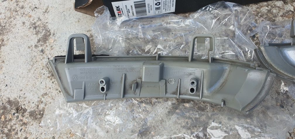 Оригинални странични мигачи VW Golf 5, 6