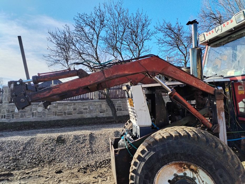 Încărcător frontal vând - schimb