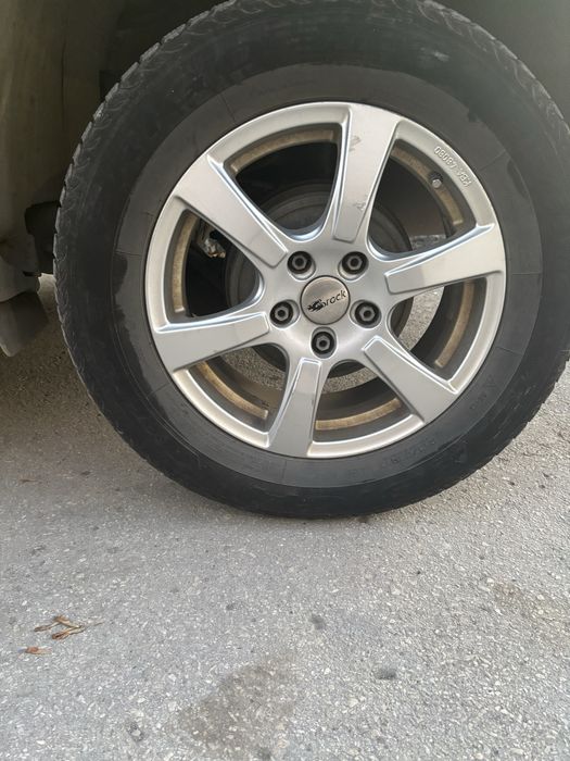 205/65/16 гуми с джанти