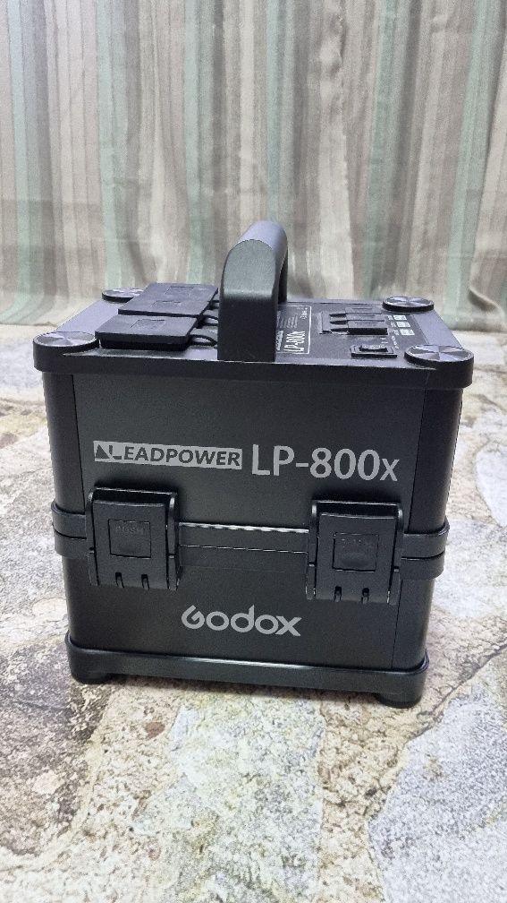 Generator / Invertor curent Godox LP-800X