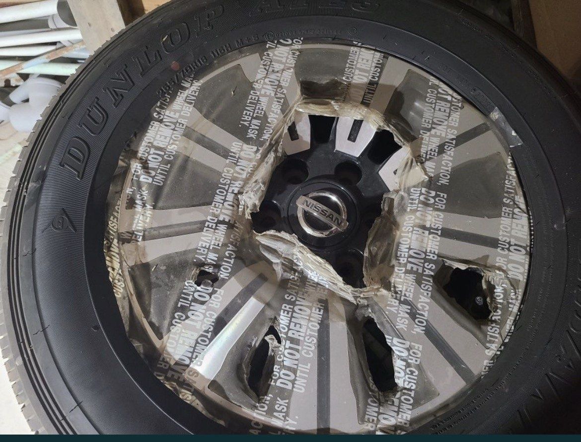 Dunlop 265/70R18 + Диски R18 Nissan Patrol