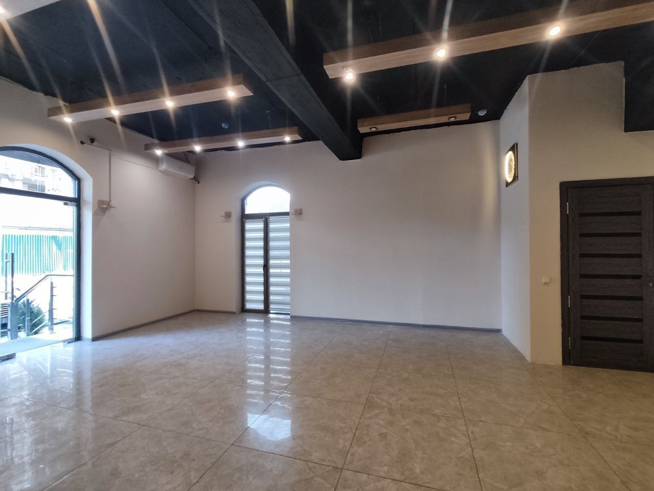 Вдоль дороги 50м² корзинка Аэропорт