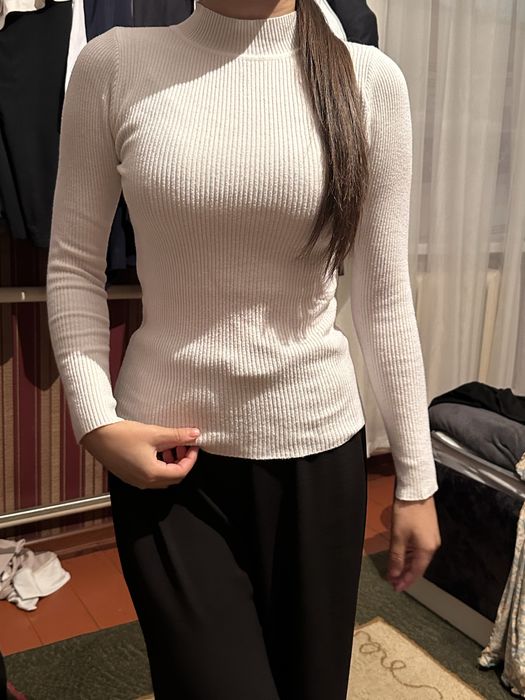 Водолазка және свитер