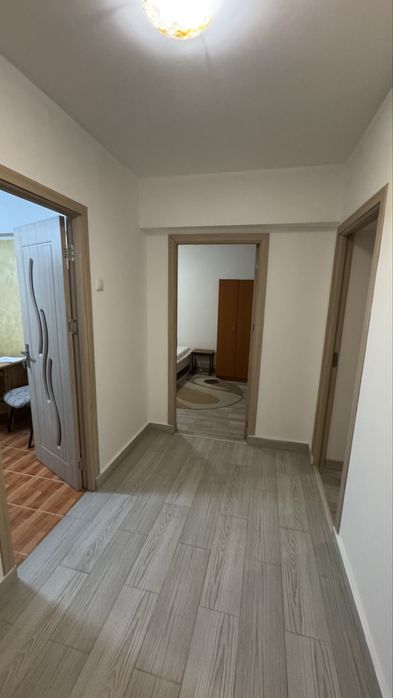 Apartament de închiriat 3 camere
