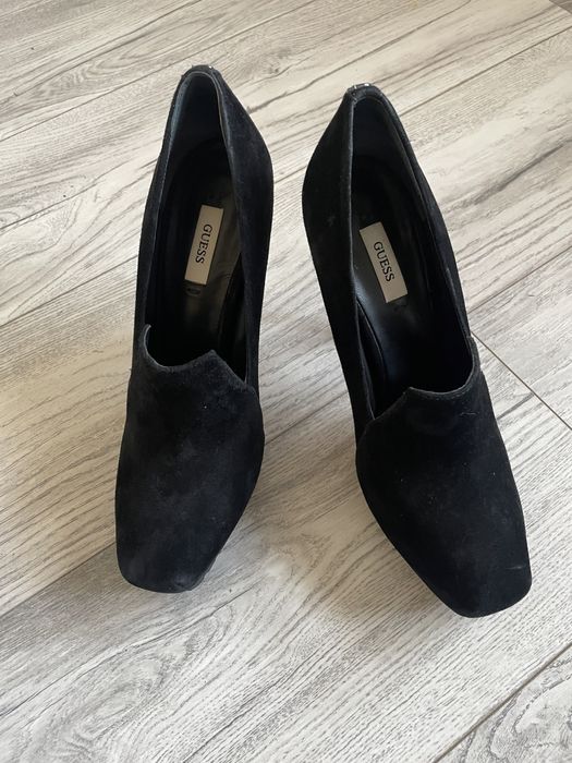 Pantofi guess piele intoarsa