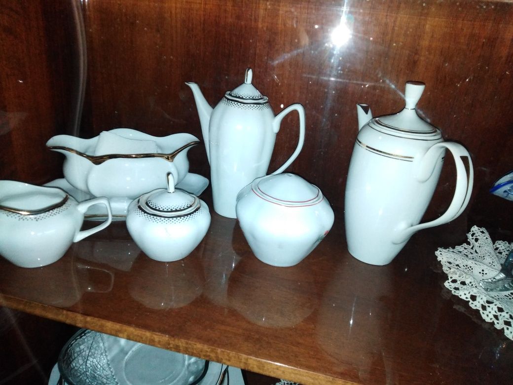 Set porțelan castron ciorba farfurii și set ceai
