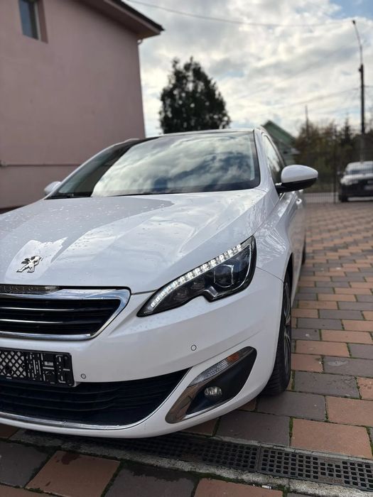 Peugeot 308 Peugeot 308 1.2 benzina 130cp