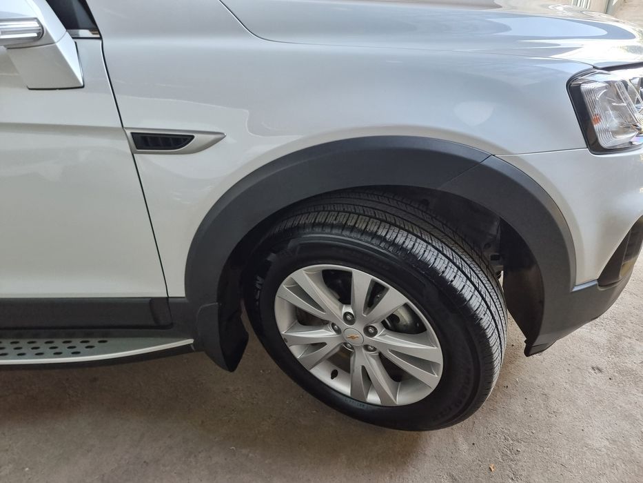 Продаеться Chevrolet Captiva 4