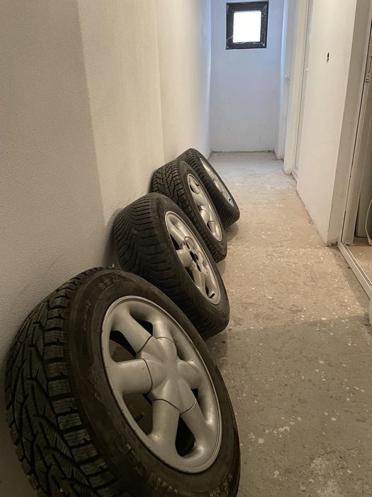 Зимни гГуми с джанти за Renault Megane – 185/65 R15