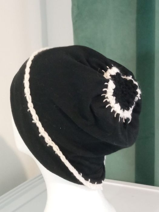 Шапочки ручной работы