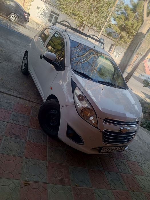 Spark chevralet sotiladi