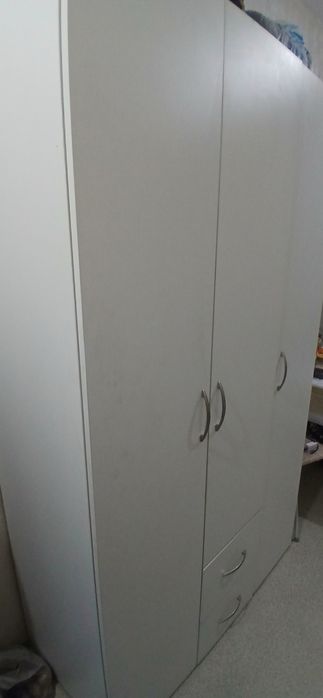 Продам шкаф б/у в отличном состоянии как новый