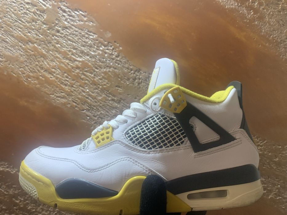 Vand jordan 4 originali full box si factura