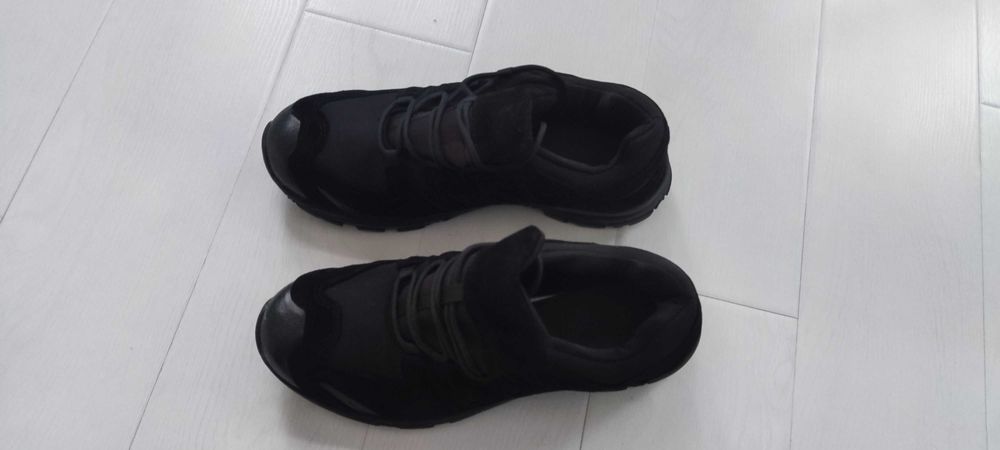 Мужские кроссовки