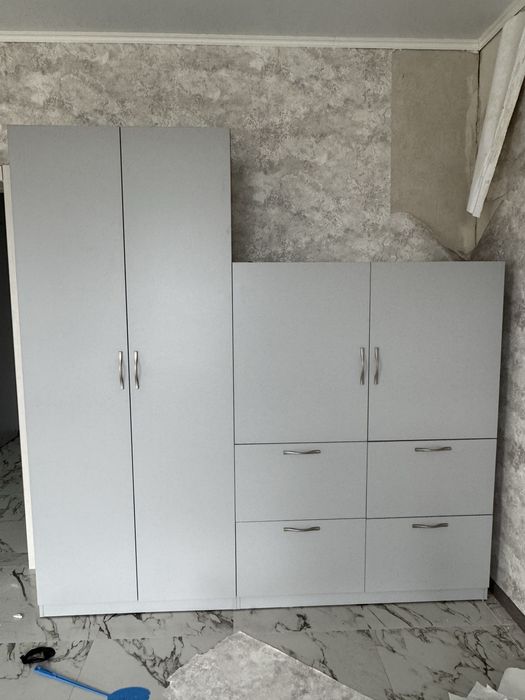 Продам шкаф серого цвета