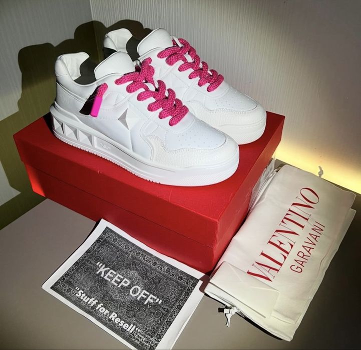 Adidasi valentino garavani