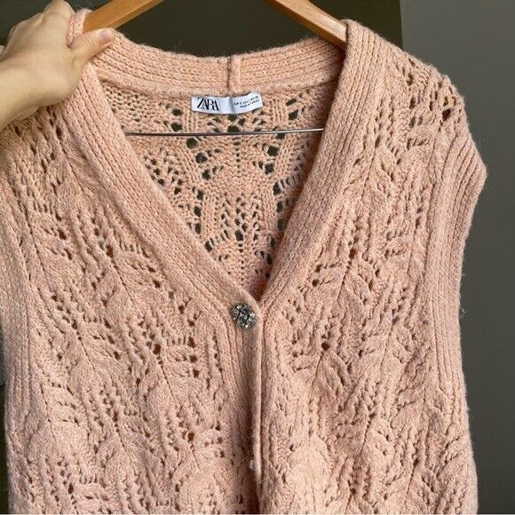 Vesta Zara cu nasturi bijuterie