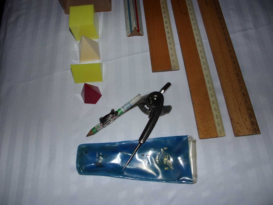 Articole Scolare anii 70-80 noi