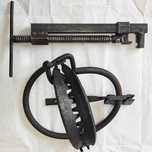 Capcana  puternica pt animale salbatitice cu sistem armare gheara 22cm