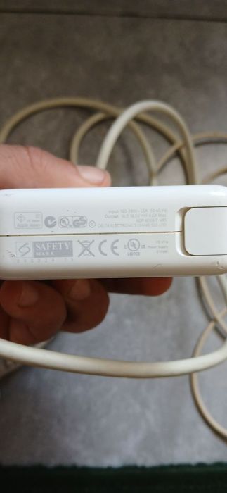 Адаптер питания Apple 85 W MagSafe Power Adapter