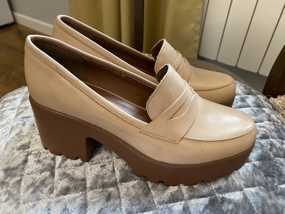 Обувь женская на платформе
