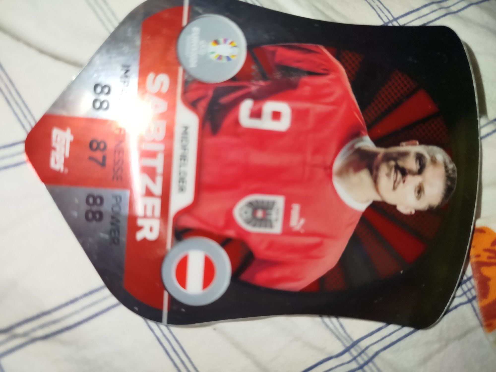 Card-uri euro 2024 match attax black edge shield preț in descriere