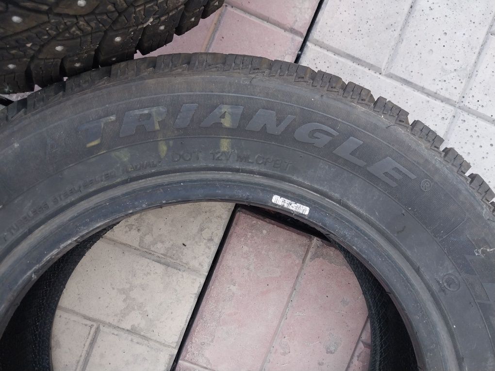 Продам Зимние шины. Комплект.
