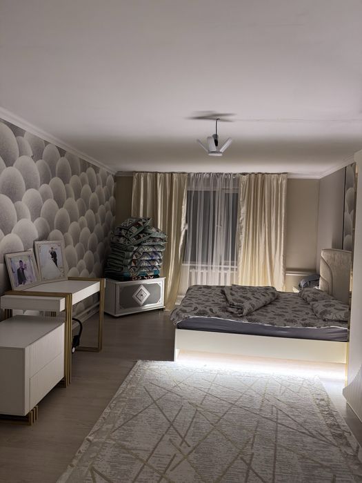 Спальная гарнитура двух спалка за 200,000 тнг