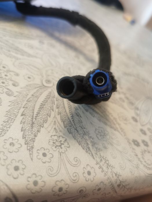 Gps и радио антена за Hyundai Sant Fe, ix35, ix35 и други модели.